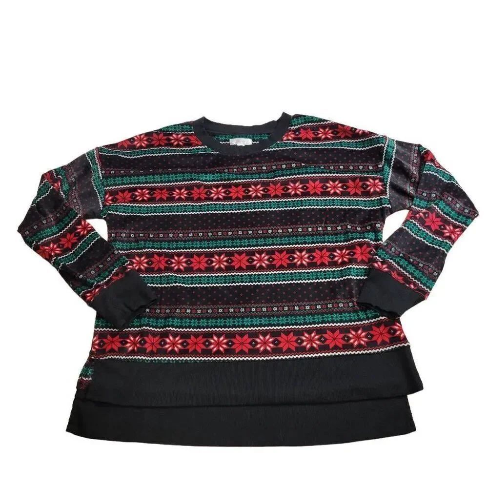 Secret Treasures Christmas shirt M8/10